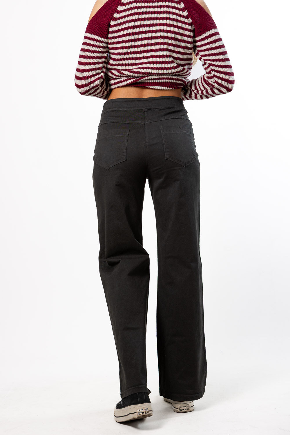 Pantalón linea tachuelas gris Brookville