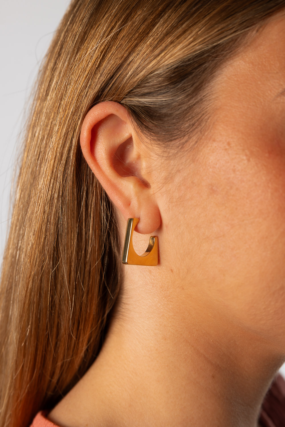 Pendientes Win Dorado
