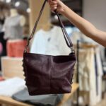 Bolso Wherever Tachuelas Vino