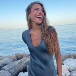 Vestido Largo Satinado Gris