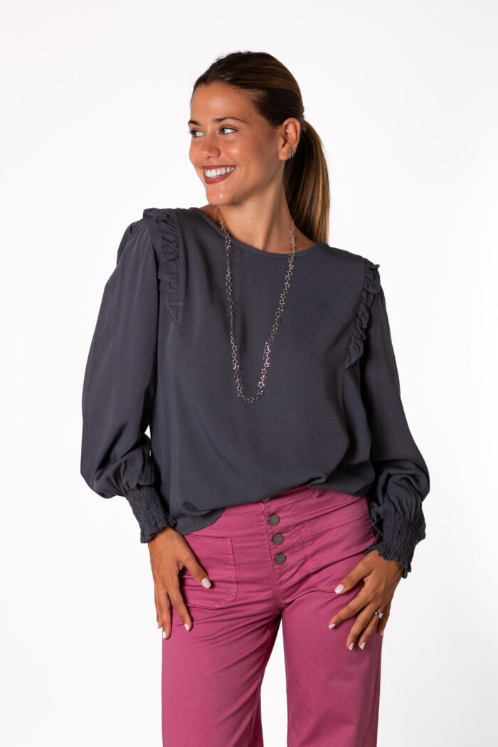 Blusa Viscosa Volantes Gris