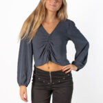 Blusa Acordeón Lazada Detalle Gris