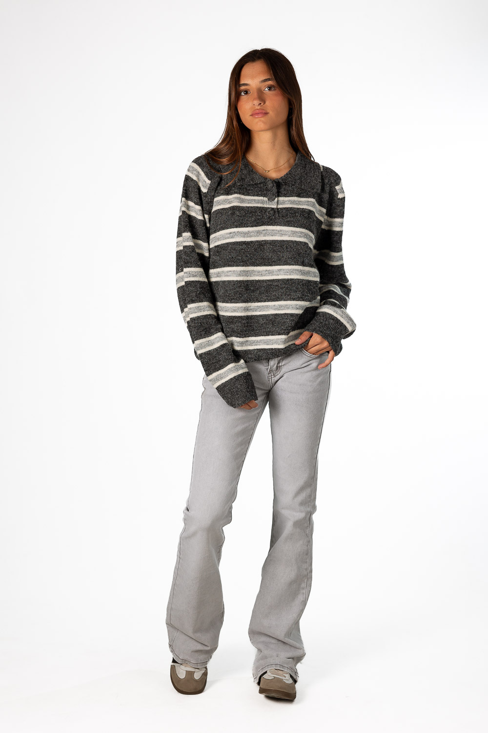 Pantalón Vaquero campana gris