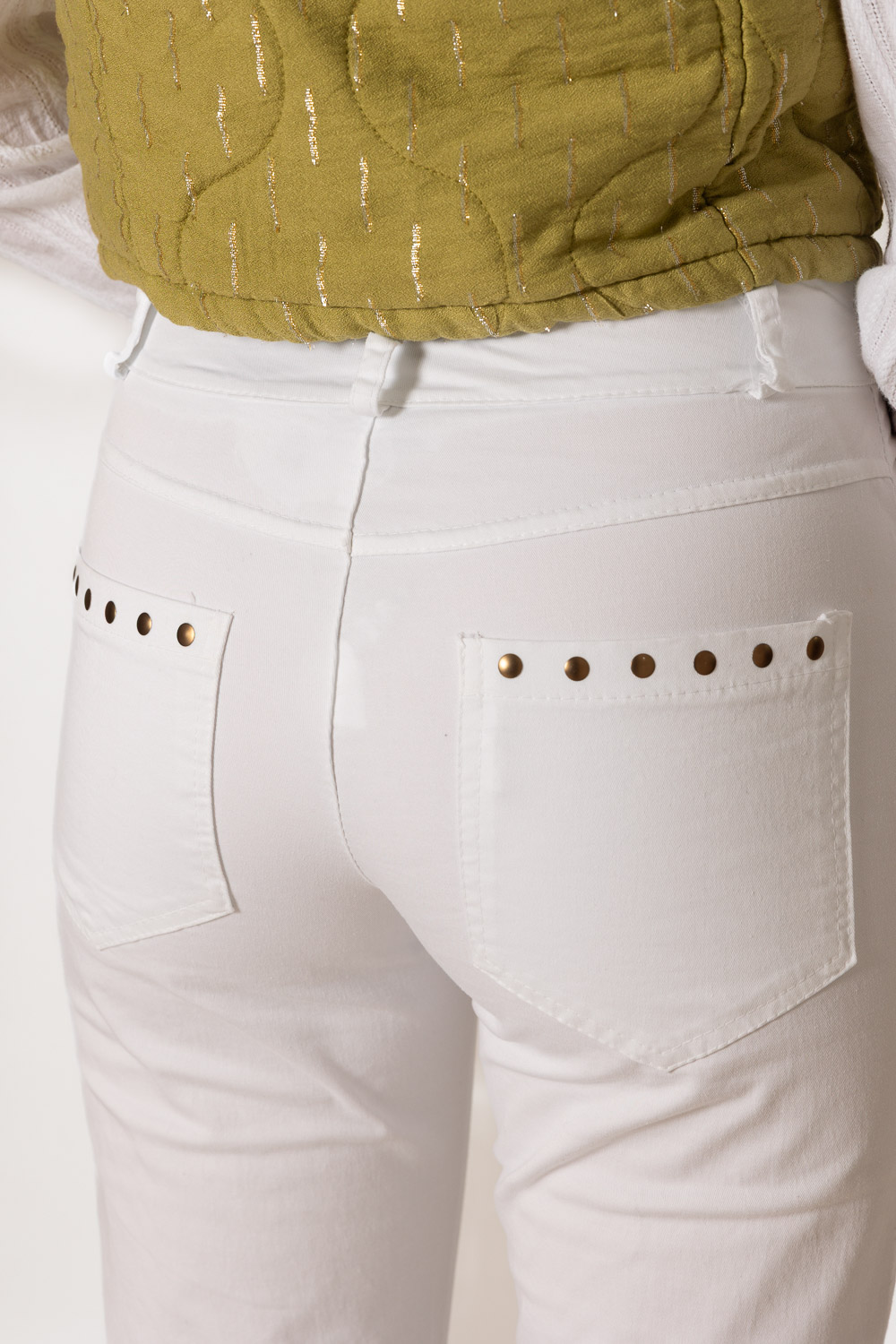 Pantalón Blanco Flare Tachuelas Cobre Brookville