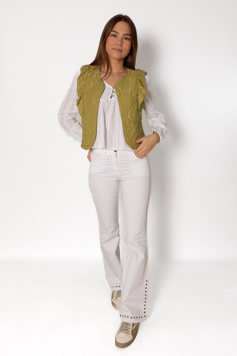 Pantalón Blanco Flare Tachuelas Cobre Brookville