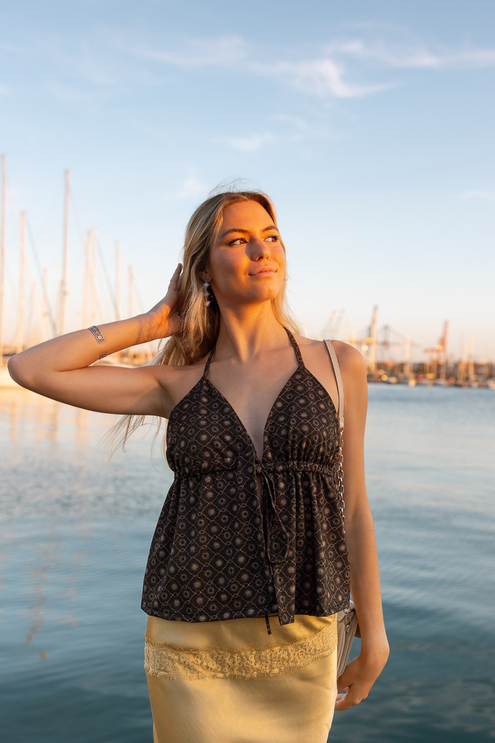 Top aberturas lurex negro lazada regulable brookville