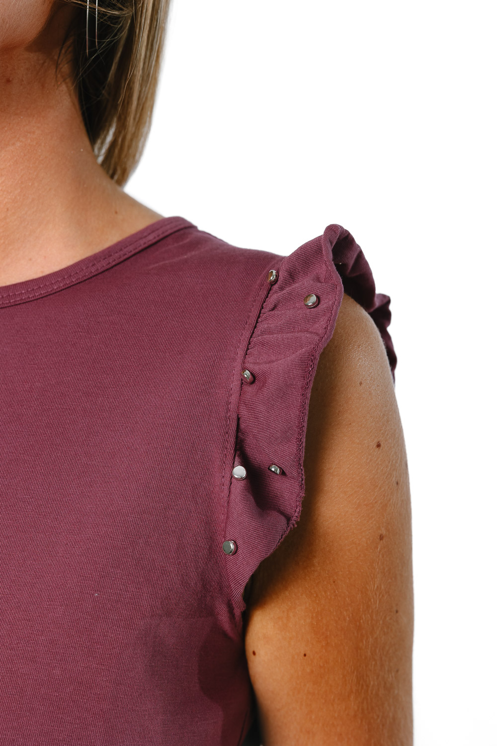 Camiseta Volantes Tachas Uva