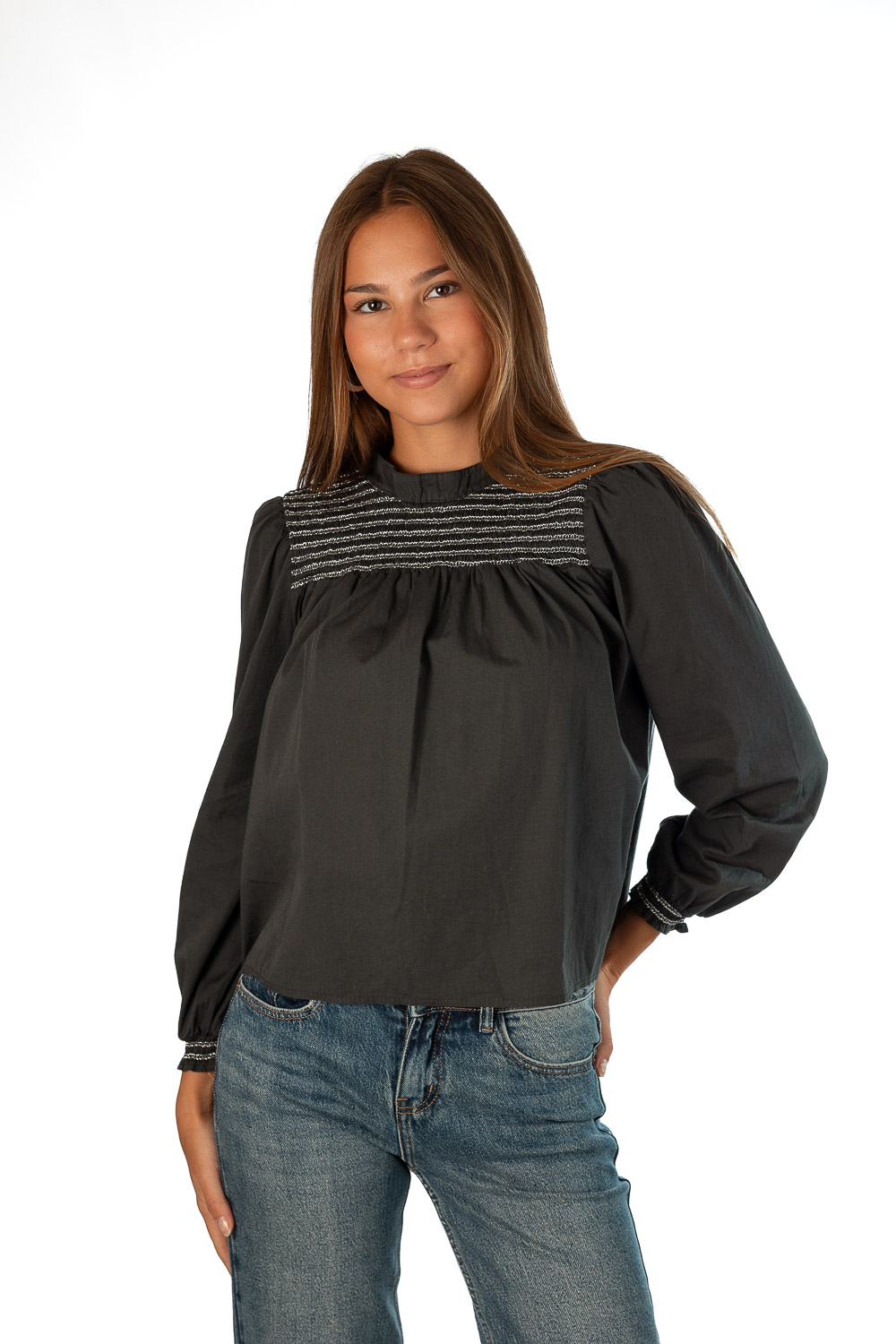 Blusa Bordada Gris