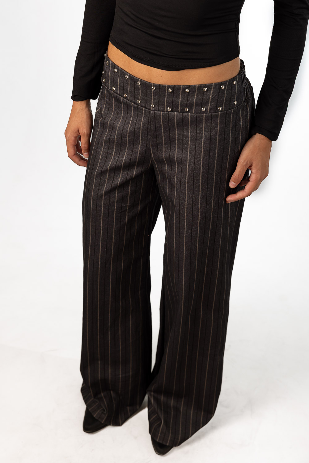 Pantalón Lennon tachuelas Negro