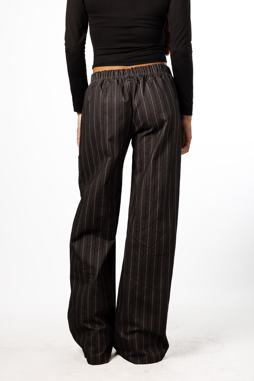 Pantalón Lennon tachuelas Negro