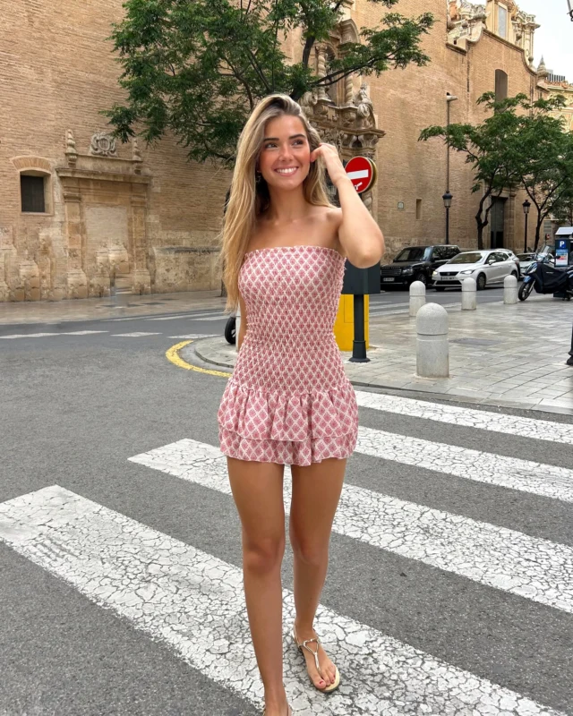 Vestidos que literalmente, TE SALVAN EL DÍA💖

Cortos, fresquitos y listos para darlo todo!🫶🏻Este verano, verte guapa va a ser lo más fácil🌞🙌🏼

#looks #dress #summer #newin #casual #looks #outfits #nuevacoleccion #girls
