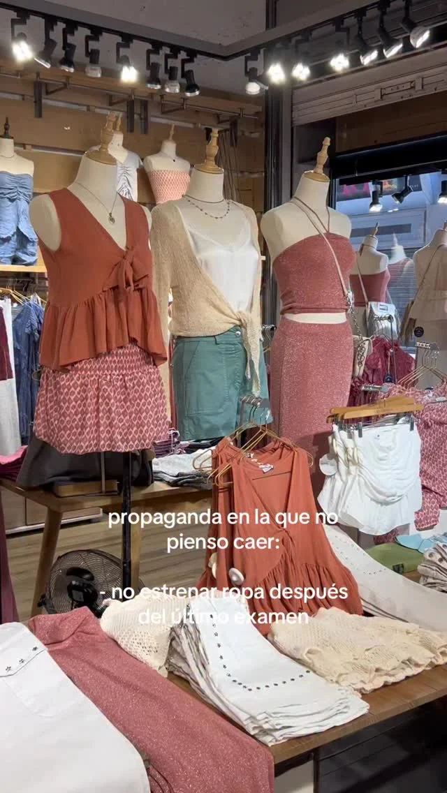 Dicen que no hay que estrenar ropa después del último examen…
Nosotras: JAJAJA no gracias☺️🛍️

Si sobreviví al curso, me lo merezco TODO💁🏽‍♀️ Y si tú también, pásate por tienda o por nuestra web y date el gusto de estrenar ropa!😎

#girls #summer #looks #outfits #casual #night #party #fyp #postexamen